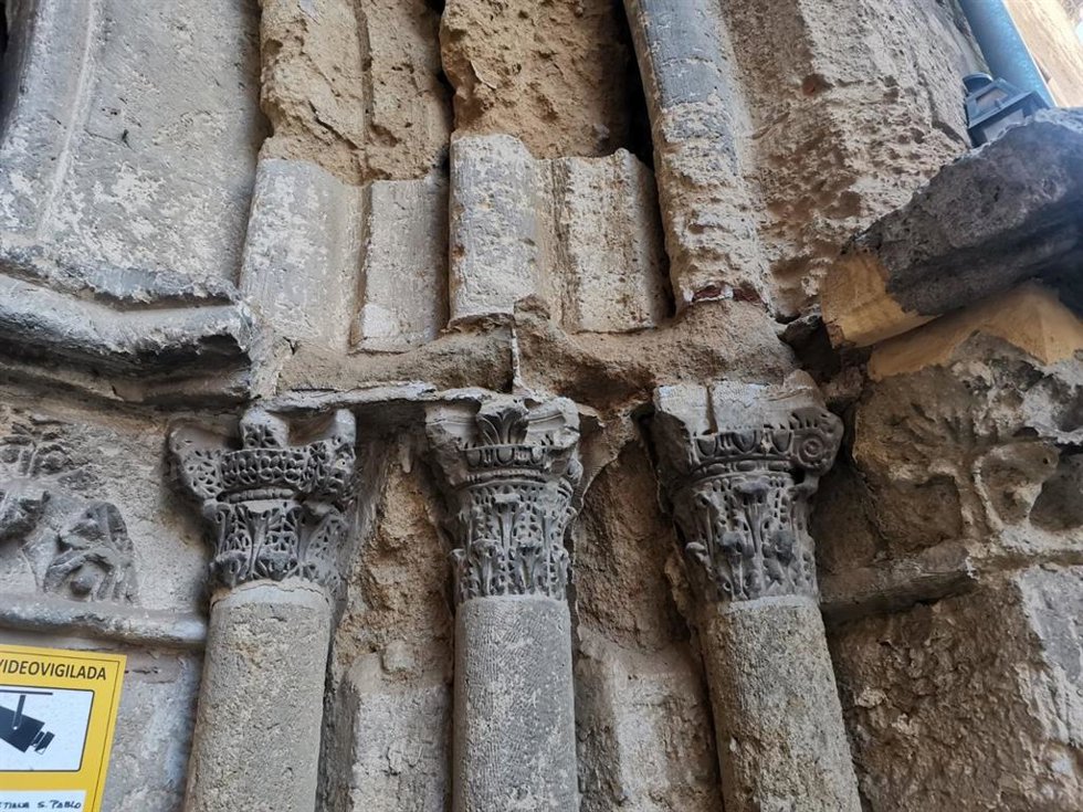 Detalle de la portada lateral de la Iglesia de San Pablo que será objeto de la intervención.