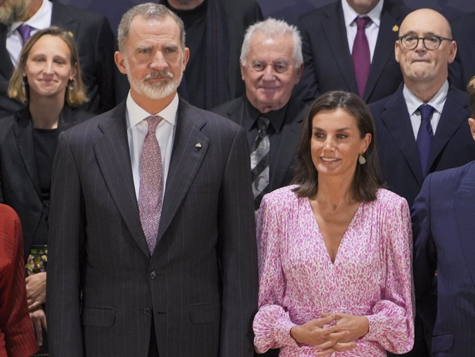 Los Reyes entregan en Cádiz las Medallas al Mérito de las Bellas Artes