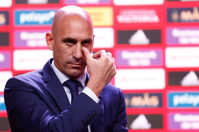 Archivo - Arxiu - Luis Rubiales, President of RFEF, attends during the presentation of Luis de la Font as new head coach of Spain football team at Ciutat del Futbol on december 12, 2022, in Les Fregues, Madrid, Spain.