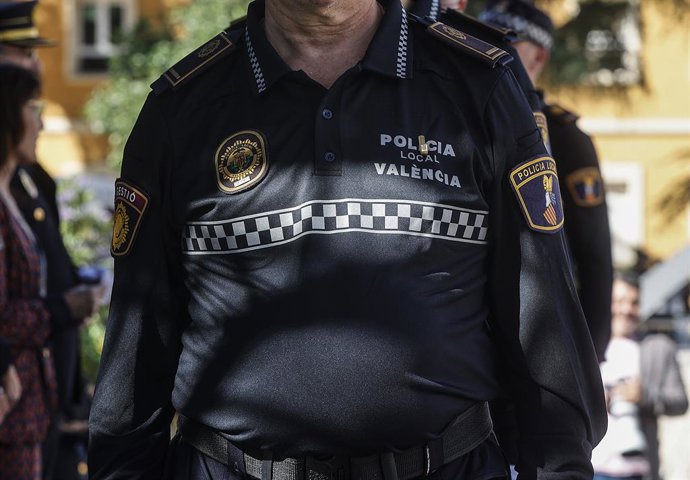 Archivo - Arxiu- Imatge d'arxiu d'un Policia Local de Valncia
