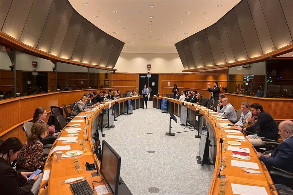 Cata de aceite de oliva virgen extra jiennense en el Parlamento Europeo.