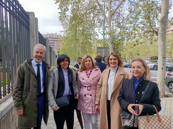 La consejera de Educación, Ciencia y Universidades del Gobierno de Aragón, Claudia Pérez Forniés, antes de participar en la Conferencia General de Política Universitaria.