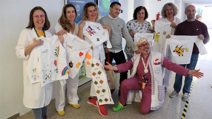 Visita de los Doctores Sonrisa al Hospital Juan Ramón Jiménez de Huelva.