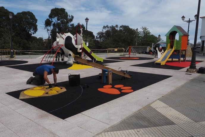 Remodelación del parque de la plaza de la Paz de Palos de la Frontera (Huelva).
