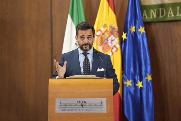 Manuel Alejandro Cardenete ha tomado posesión de su cargo como presidente de la Cámara de Cuentas de Andalucía.