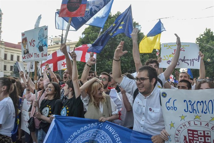Archivo - Manifestación proeuropea en Georgia en julio de 2022