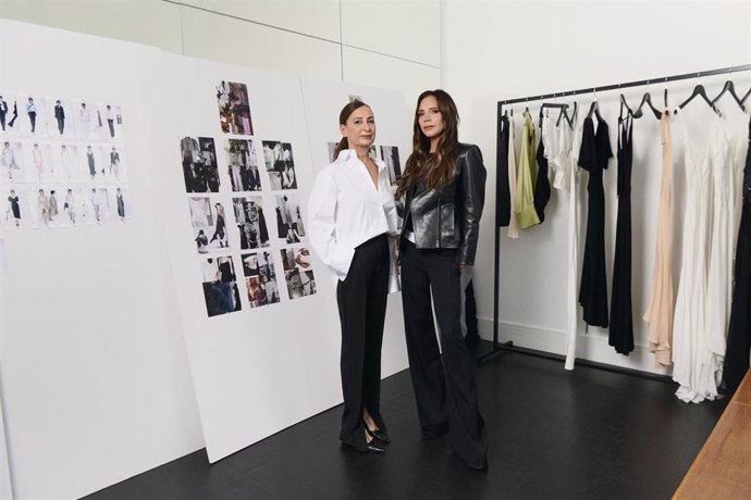 La directora creativa de Mango Woman, Justi Ruano, y la diseñadora Victoria Beckham.