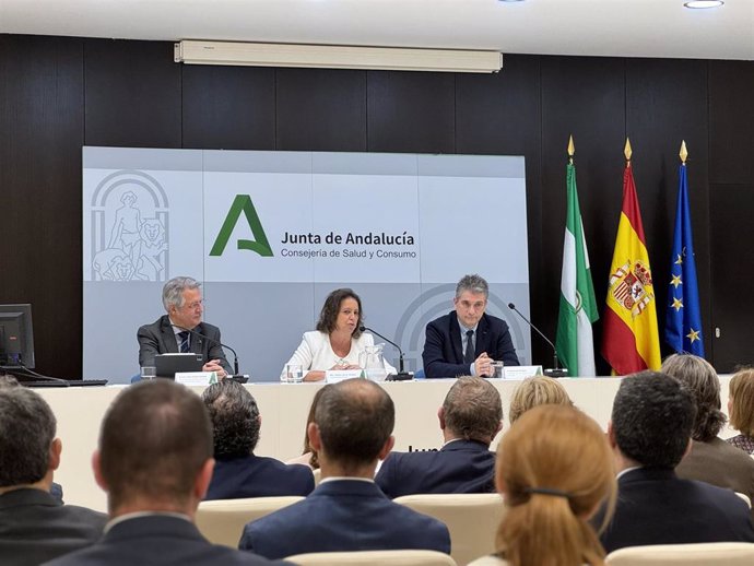 La consejera de Salud y Consumo, Catalina García, en la presentación del Plan Bucodental.