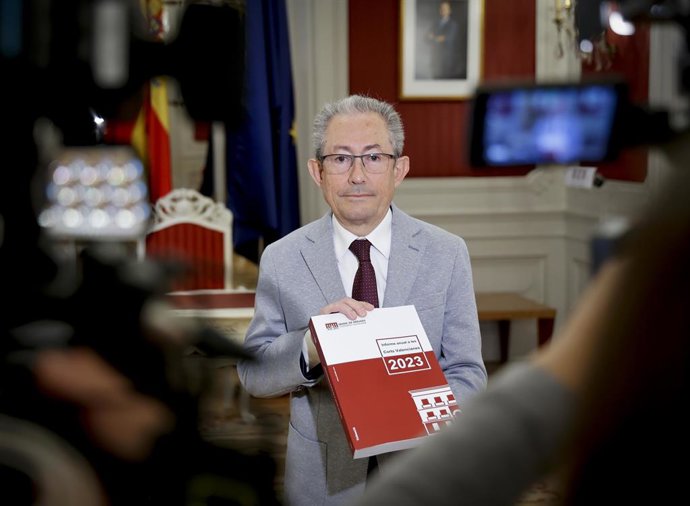 El Síndic de Greuges, Ángel Luna