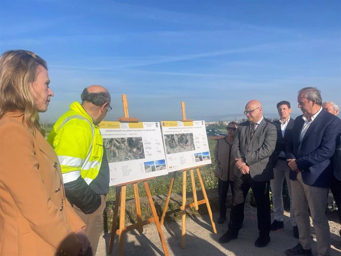 Inicio de las obras en el camino de Valtodano