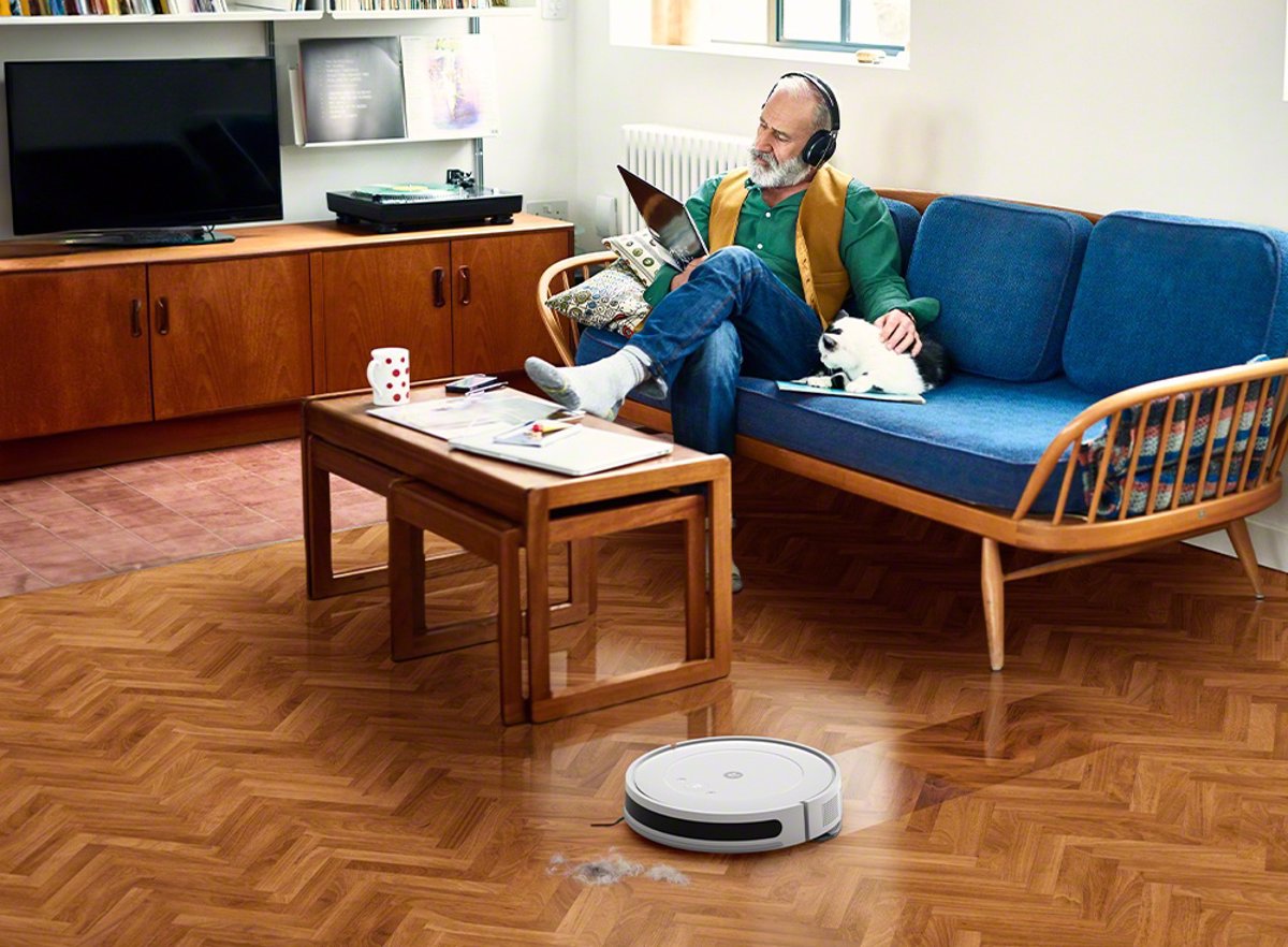 Introducing the iRobot Roomba Combo Essential: A Budget-Friendly Solution for Automated Vacuuming and Floor Cooling
