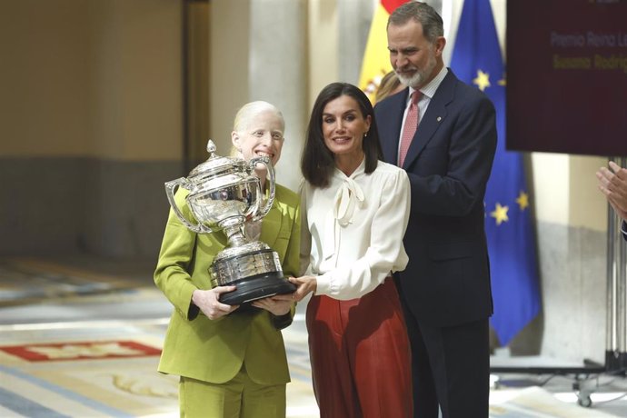 Susana Rodríguez recibe el Premio Reina Letizia a la mejor deportista española del año durante la entrega de los Premios Nacionales del Deporte 2022 en el Palacio Real El Pardo, a 04 de abril de 2024, en Madrid.