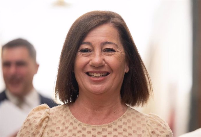 La presidenta del Congreso, Francina Armengol, a su llegada a una reunión de la Mesa del Congreso de los Diputados.