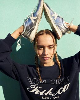 Lefties colabora con Kelme, Umbro y Hummel en su colección urbana de sneakers para primavera-verano.