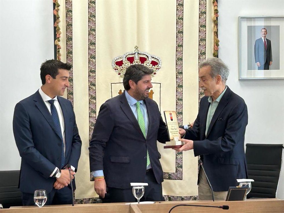 Blanca ha homenajeado al pintor Pedro Cano