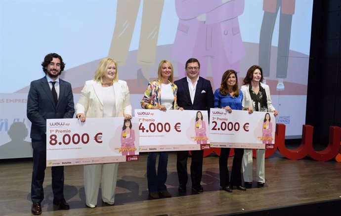 Unicaja patrocina la tercera edición del programa, para impulsar el emprendimiento femenino, WOW.Up organizado por Cesur.