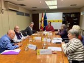 Foto: García se reúne con la Marea Blanca para abordar la defensa de la sanidad pública y la recuperación de la universalidad