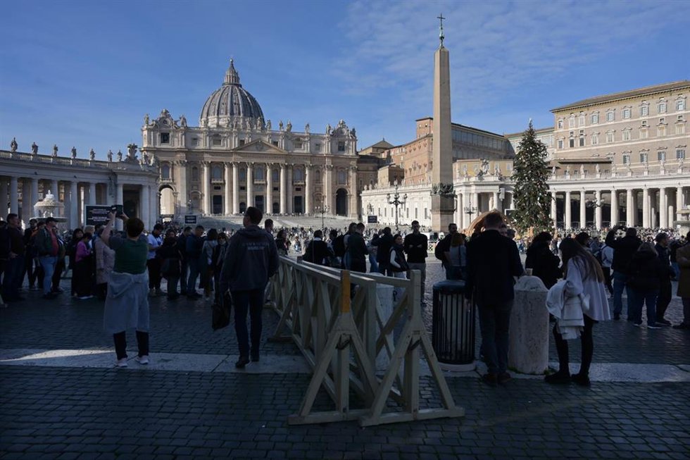 Archivo - Plaza de San Pedro en el Vaticano