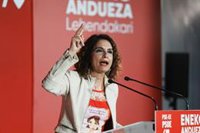 La vicepresidenta Montero pide la dimisión de Ayuso y explicaciones a Feijóo por las ganancias de su cuñado