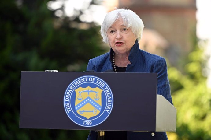 Archivo - FILED - 18 May 2022, North Rhine-Westphalia, Koenigswinter: Janet Yellen, US Secretary of Treasury, answers journalists' questions. Yellen has begun a visit to China which is expected to last several days. "During my time in China, I'll focus on