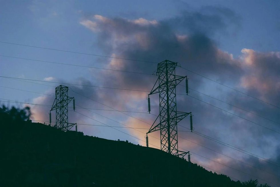Industria autoriza la instalación de una línea de alta tensión y la ejecución de una subestación en Tierra Estella