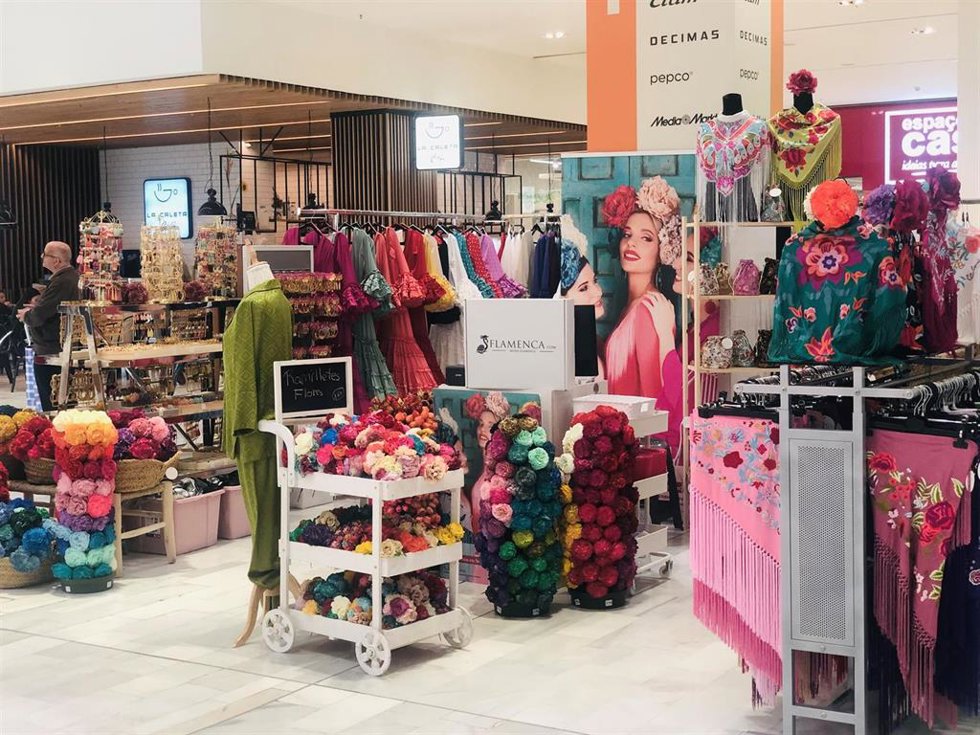 Los Arcos (Sevilla) celebra desde este sábado y hasta el próximo viernes su primer mercadillo especial Feria.