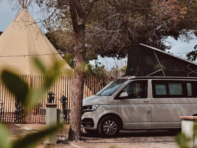 La ocupación de los campings españoles en Semana Santa aumenta respecto al año pasado y alcanza el 80% pese a las lluvia