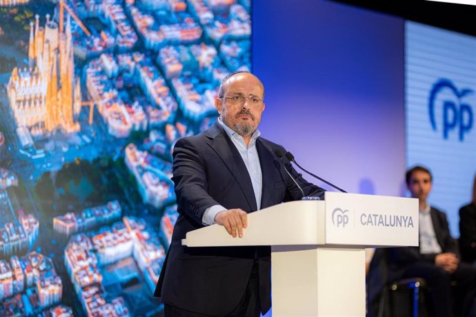 El candidato del PP a las elecciones catalanas, Alejandro Fernández, a 3 de abril de 2024, en Barcelona, Catalunya (España). 