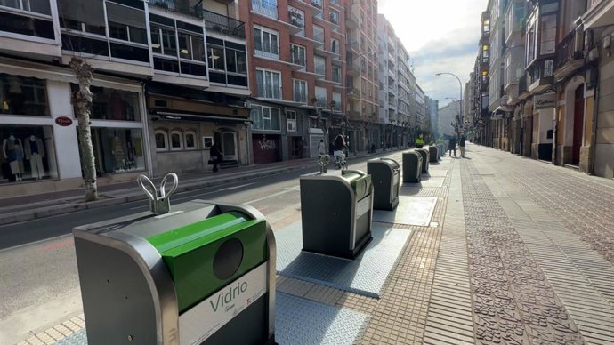 Contenedores soterrados de Avenida de Portugal