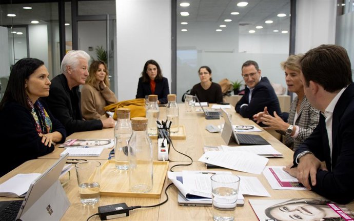 Alejandra Silva y Richard Gere se incorporan al Patronato de la fundación Hogar Sí