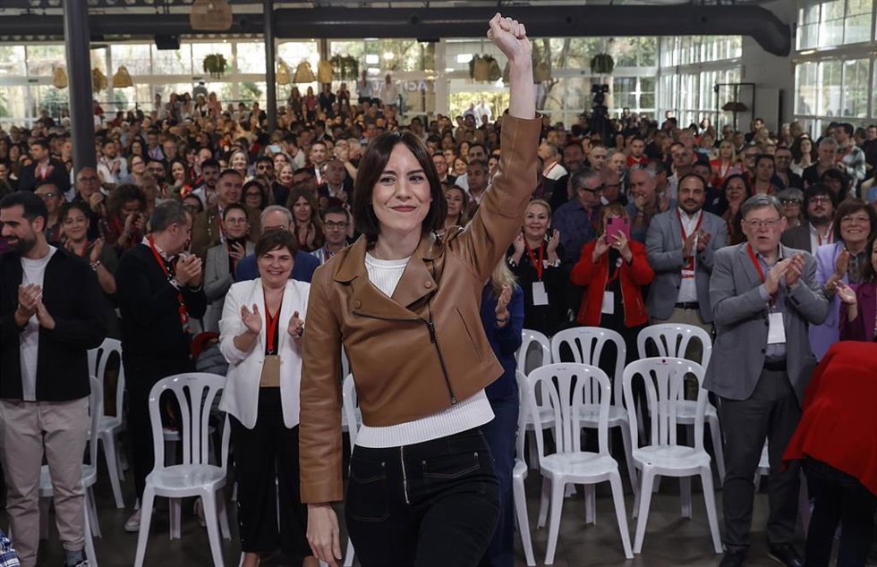 La nueva líder del PSPV, Diana Morant, durante la clausura del Congreso extraordinario del PSPV, en El Invernadero-Arrecife, a 24 de marzo de 2024, en Benicssim.