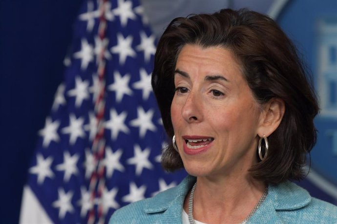 Archivo - 22 July 2021, US, Washington: US Secretary of Commerce Gina Raimondo speaks during a press briefing at Brady Room/White House, about Economic Plan Recovery. Photo: Lenin Nolly/ZUMA Press Wire/dpa