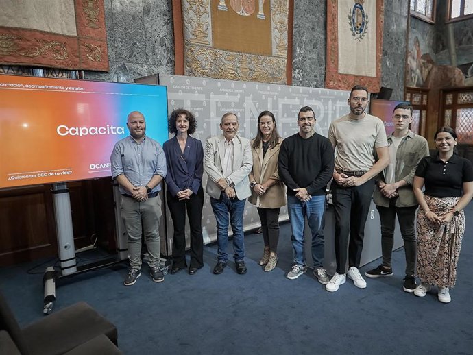 El consejero de Empleo del Cabildo de Tenerife, Efraín Medina, en la presentación del programa de formación 'Capacita'