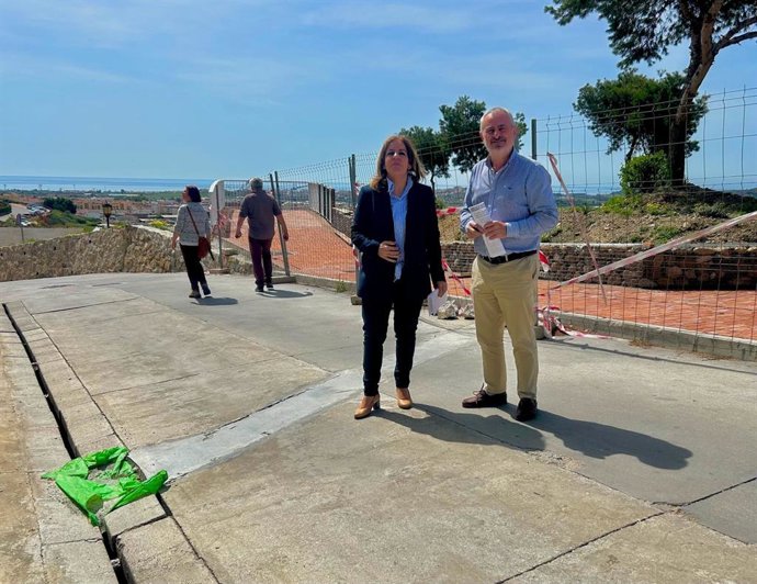 Un depósito subterráneo recogerá aguas pluviales en el nuevo jardín-mirador de la Fortaleza de Vélez-Málaga.