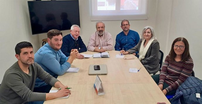 Reunión para ultima el plan de choque contra los mosquitos