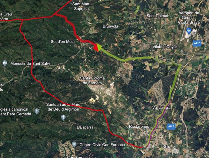 Plano que muestra el proyecto vigente (i) y la nueva propuesta (d). Los diferentes colores representan diferentes potencias.