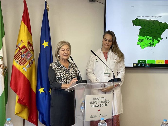 Carmen Galán y Berta Ruiz.