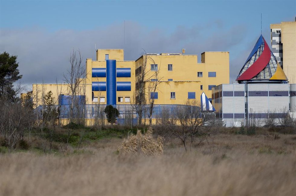 Archivo - Vista del Centro de Internamiento de Extranjeros (CIE) de Aluche, a 18 de enero de 2024, en Madrid (España). 