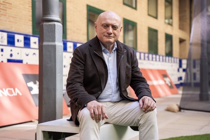 El responsable del área de Cultura de la Diputació de València, Francisco Teruel, posa en una entrevista con Europa Press.