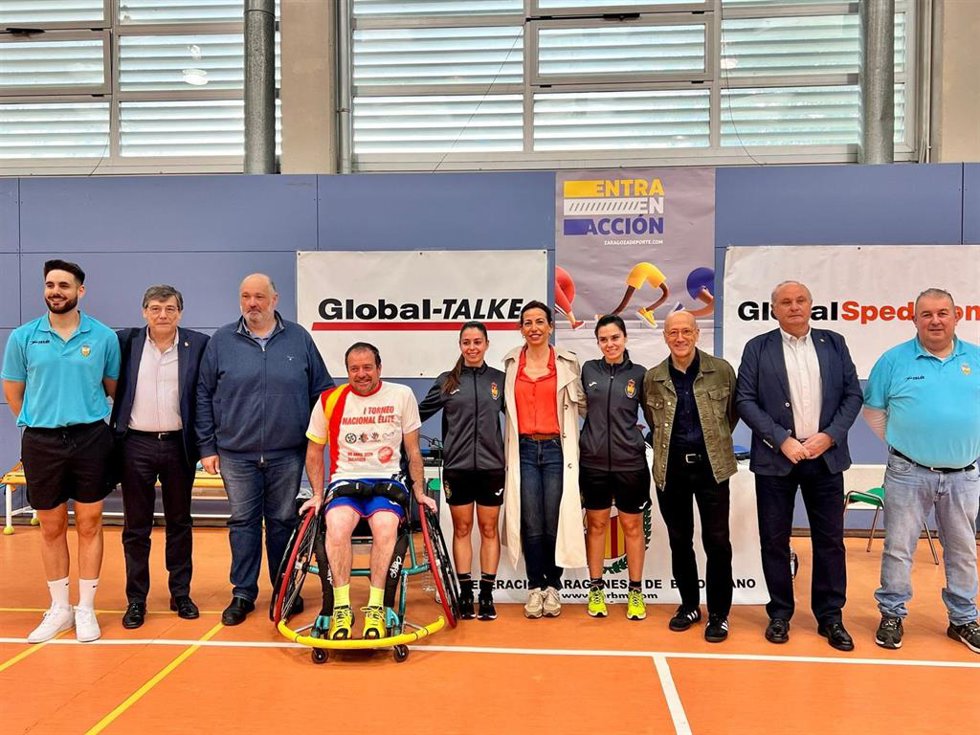 La alcaldesa de Zaragoza, Natalia Chueca, en la inauguración del I Torneo Nacional Élite-balonmano en silla de ruedas.