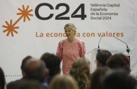 Díaz anuncia que Sumar presentará una "Ley integral y severa anticorrupción" y quiere "ver ahí" al PP y al PSOE