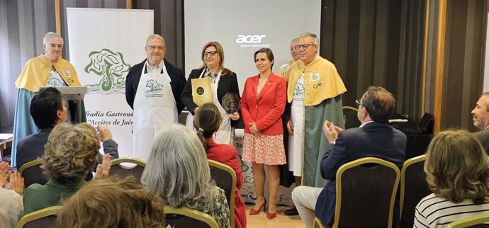 La delegada territorial de Agricultura, Pesca, Agua y Desarrollo Rural, Soledad Aranda, en los Premios Remate de la Aceituna 2024.