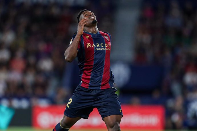 Archivo - Mohamed Bouldini, durante un partido con el Levante.