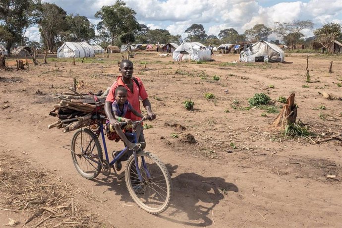 Archivo - Desplazados por la violencia yihadista en Mozambique