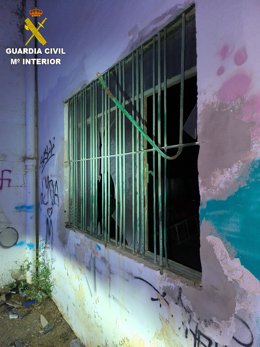 Detenidos dos hombres en Foios por asaltar forzosamente una nave empleada como depósito judicial