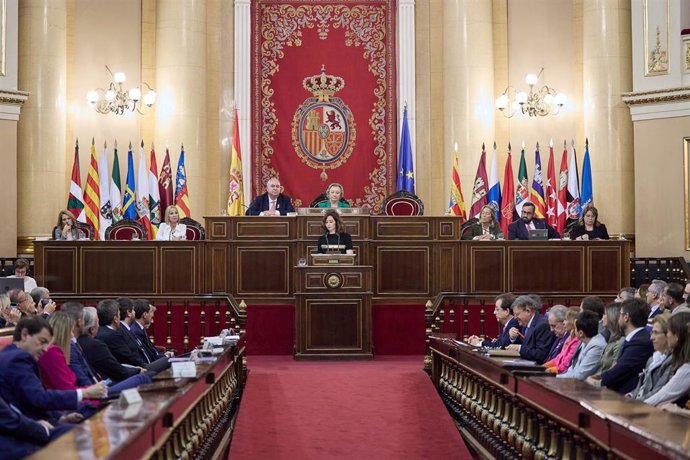 Archivo - La presidenta de la Comunidad de Madrid, Isabel Díaz Ayuso, interviene durante un debate tras la Comisión General de las Comunidades Autónomas, en el Senado, a 19 de octubre de 2023, en Madrid (España). En la Comisión, Aragons, ha defendido l
