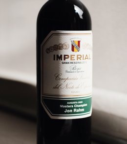 Botella de vino de CVNE para la cena del Masters de Agusta en homenaje a Jon Rahm