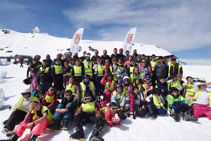 Jornadas de la campaña de esquí Diputación de Granada 2024 en Sierra Nevada