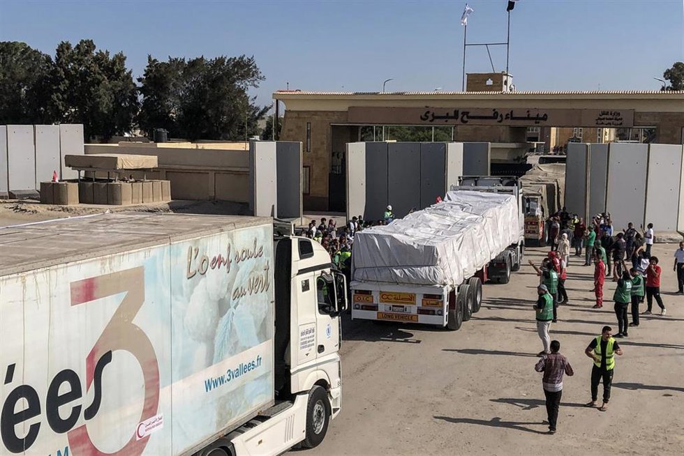 Archivo - Imagen de archivo del paso de Rafá de Egipto a Gaza