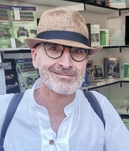 El poeta Arturo Tendero